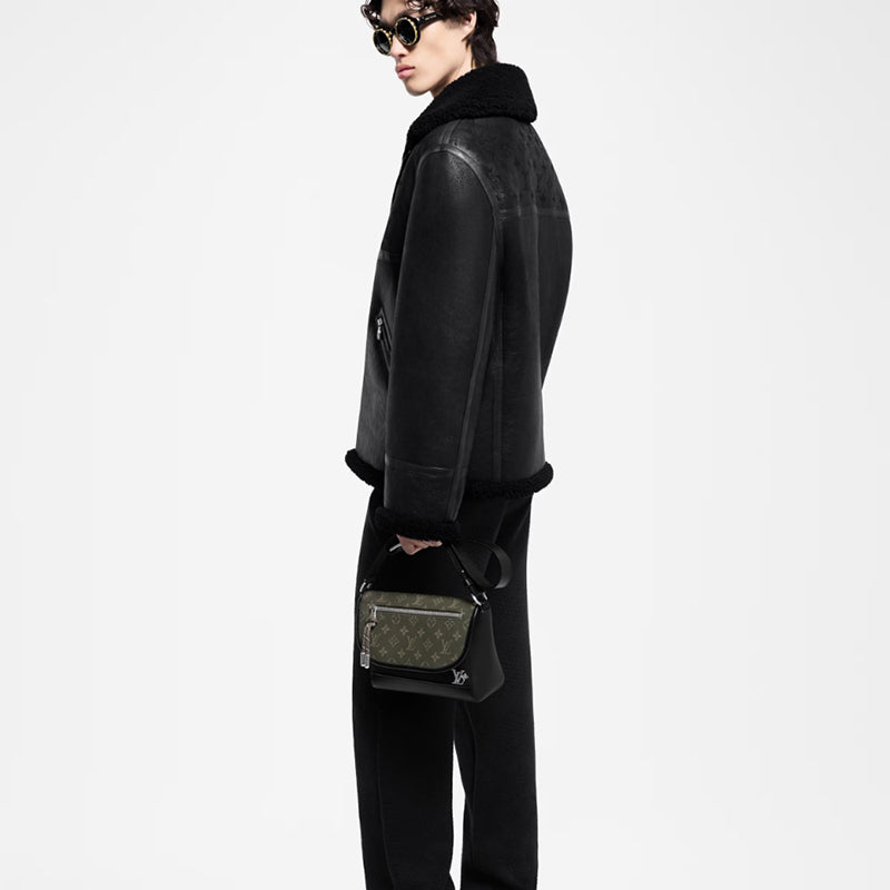 LV パルスメッセンジャーバッグ    Ref:M12625